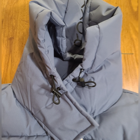 Roxy Wild Wind Hooded Puffer Vest Size XL NWT - Picture 5 of 8